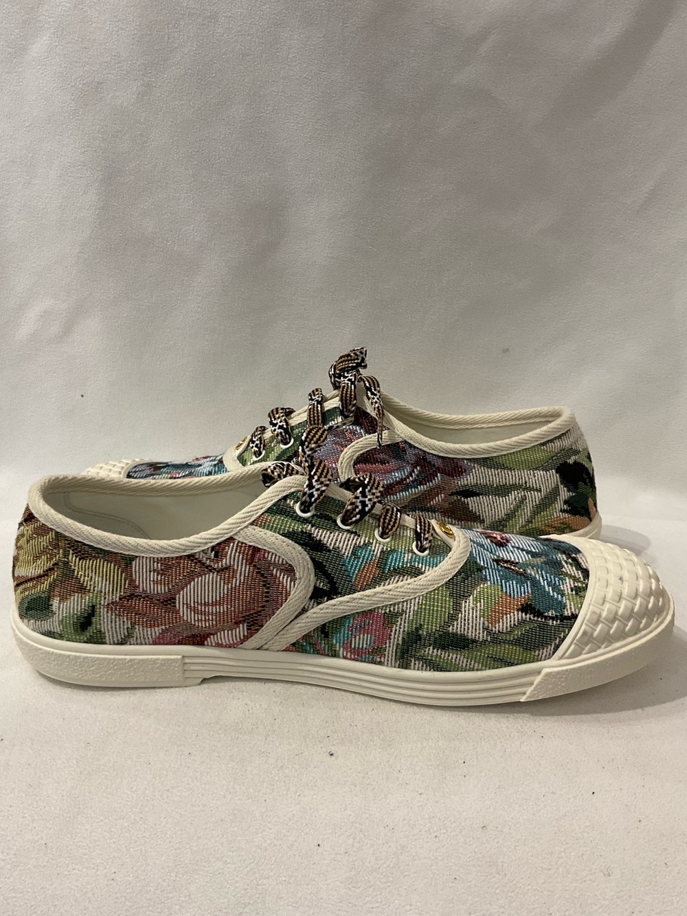 Valentino Sneakers